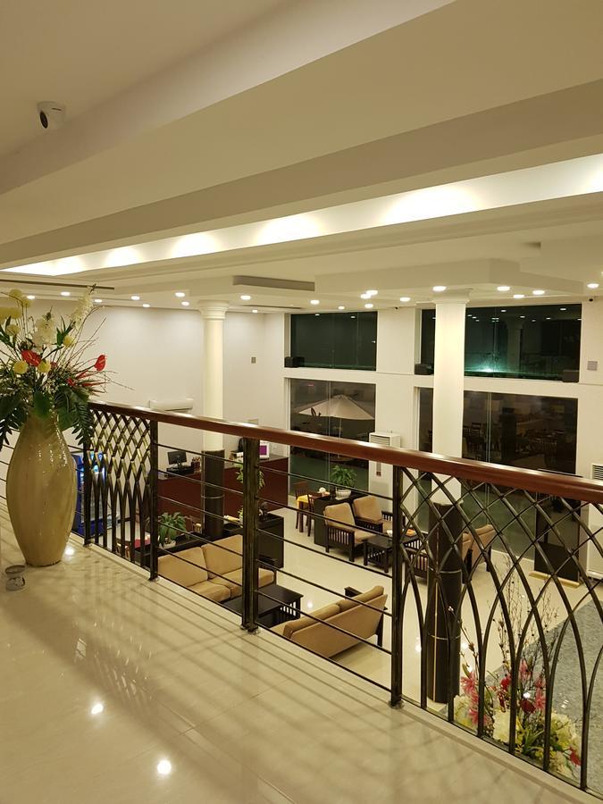 Golden Apple Hotel - Airport Phnom Penh Exteriör bild