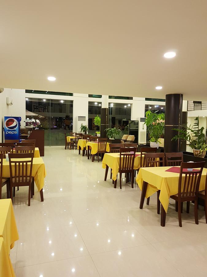 Golden Apple Hotel - Airport Phnom Penh Exteriör bild