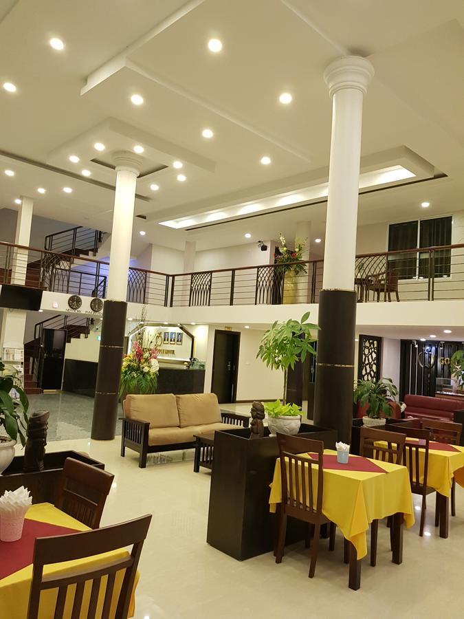 Golden Apple Hotel - Airport Phnom Penh Exteriör bild