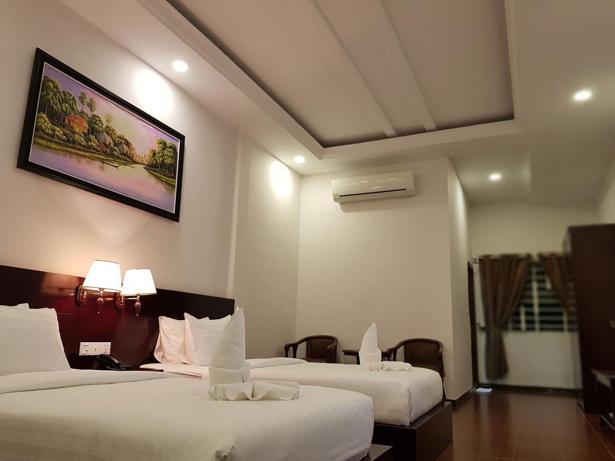 Golden Apple Hotel - Airport Phnom Penh Exteriör bild